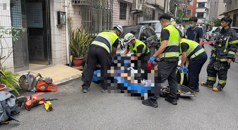 新北板橋區一名女工在家庭式食品工廠製作水餃肉餡時，右手臂不慎遭攪拌機捲入不治。   圖：民眾提供