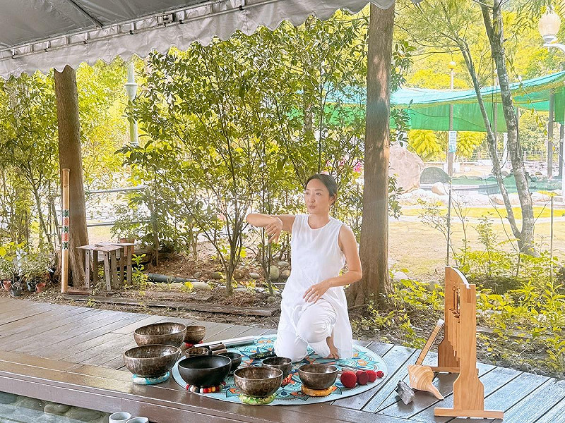 南楠西的龜丹溫泉教師節推出「湧泉頌音—溫泉X瑜伽X頌缽」活動。   圖：台南市觀旅局／提供