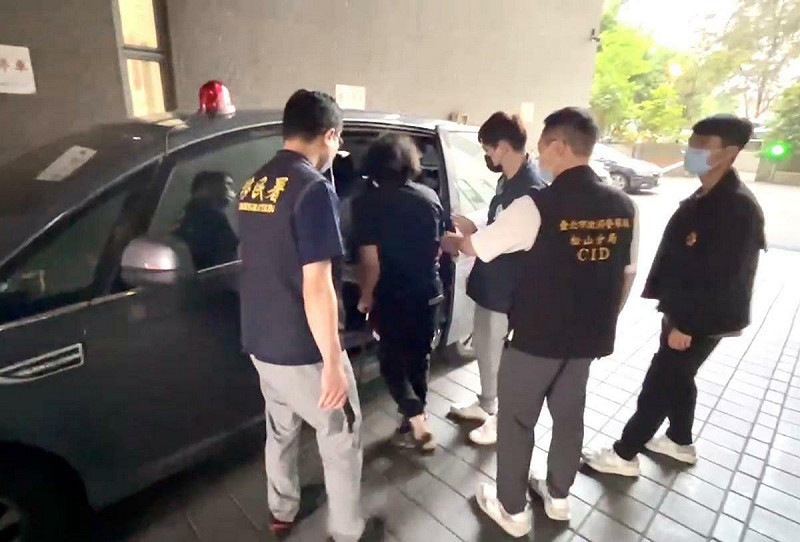 移民署與警方組成專案小組深入追查,一步步抽絲剝繭,最終鎖定集團成員與據點,全力追緝,並報請台灣台北地方檢察署指揮偵辦,從113年7月至114年5月間,歷經近一年的縝密調查,鍥而不捨。 圖:移民署提供