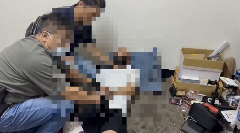 台南市莊姓男子利用友人汽機車修配廠作掩護改造槍枝，警方4日兵分多路攻堅逮捕送辦。（台南市警局提供）中央社記者張榮祥台南傳真 114年9月6日   