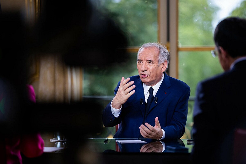 法國總理白胡（François Bayrou）   圖/取自X平台François Bayrou @bayrou帳號