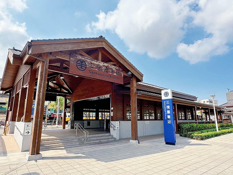 「2025高雄乘風而騎」首場單車活動將於台鐵三塊厝車站登場。 圖:高雄市觀光局/提供