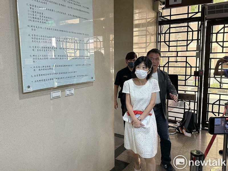 民眾黨前主席柯文哲妻子陳佩琪上午赴北院幫柯文哲辦理交保。   圖：周煊惠 / 攝
