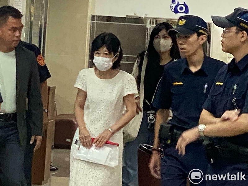 民眾黨前主席柯文哲妻子陳佩琪上午赴北院幫柯文哲辦理交保。 圖:林朝億 / 攝