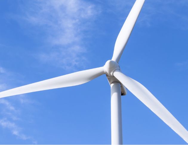 風電業者台亞風能計畫在東海岸設置數十具陸域風機，引發宜蘭、台東在地民眾反對。   圖：取自台亞風能