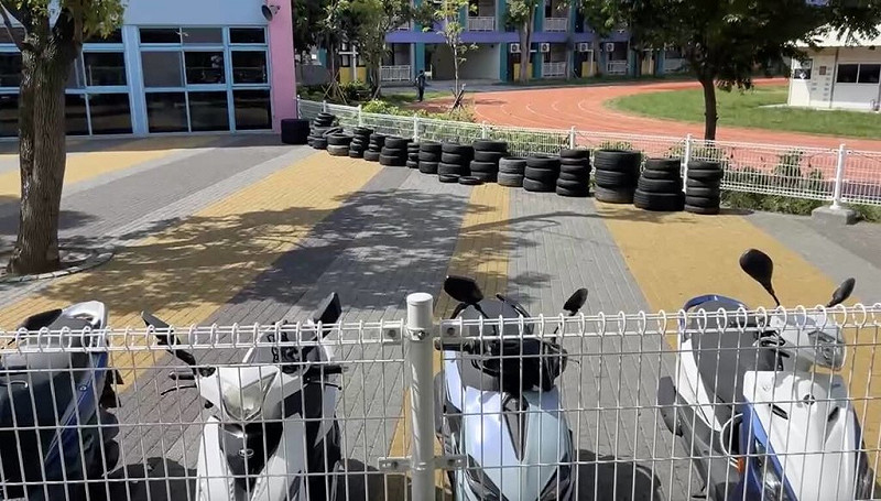 苗栗縣某非營利幼兒園一對家長夫妻日前為接送孩童交通事故與孩子適應狀況處置問題到校會談，揚言「掀掉幼兒園」，其中母親並涉嫌揮拳重擊園長頭部致腦震盪，遭園方報警提告；縣府9日表達嚴厲譴責暴力。（民眾提供）中央社記者管瑞平傳真　114年9月9日   
