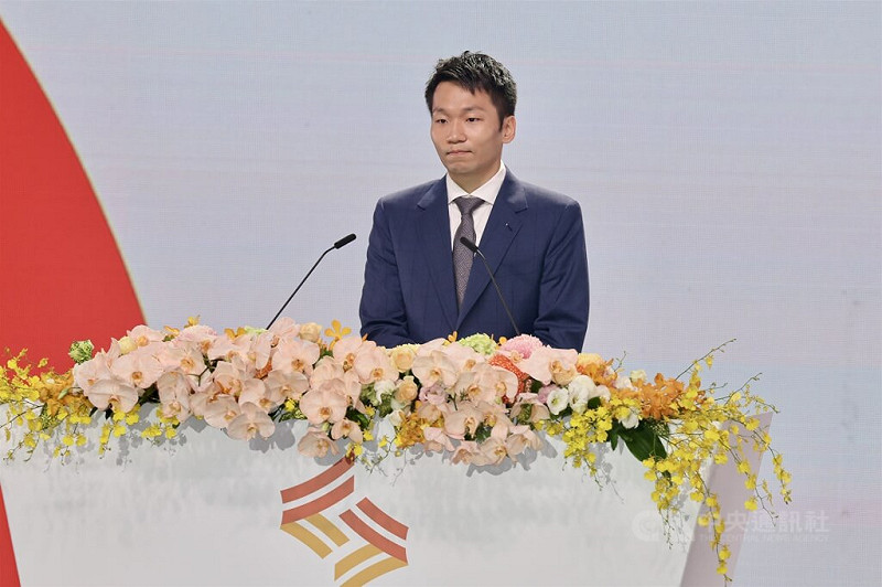 運動部9日在台北掛牌成立,首任部長李洋在運動部揭牌暨布達典禮上致詞,強調未來會秉持運動精神,用行動和大家一起打造,台灣運動新的紀元。中央社記者王飛華攝 114年9月9日
