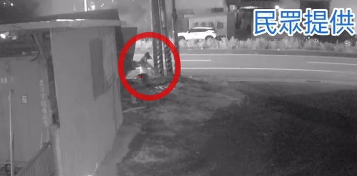 警方調閱監視器逮捕陳姓女子，供稱心情不好喝酒後縱火。   圖：民眾提供