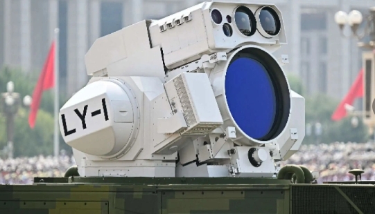  在北京閱兵中出現的解放軍LY-1雷射武器。 圖 : 翻攝自大河報 