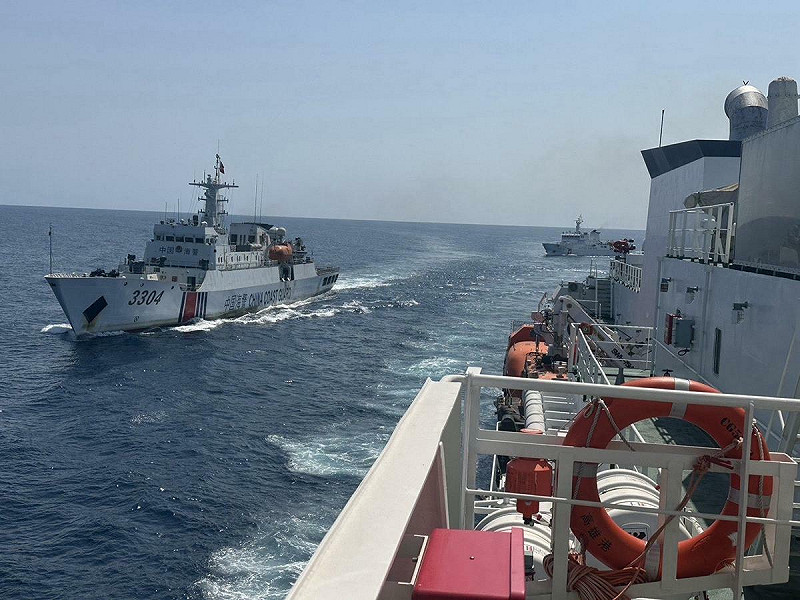 海巡艦艇執行應對中國海警任務。   圖：海巡署提供