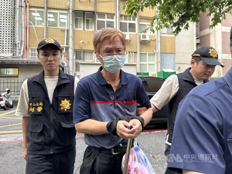 一名50歲男子到台北市中山區錦州街某醫美診所接受生殖器增大手術後無呼吸心跳，當場死亡。警方18日通報檢察官到場刑事相驗後，依過失致死罪嫌將丁姓執刀醫師移送台北地檢署偵辦。中央社記者林長順攝　114年9月18日   