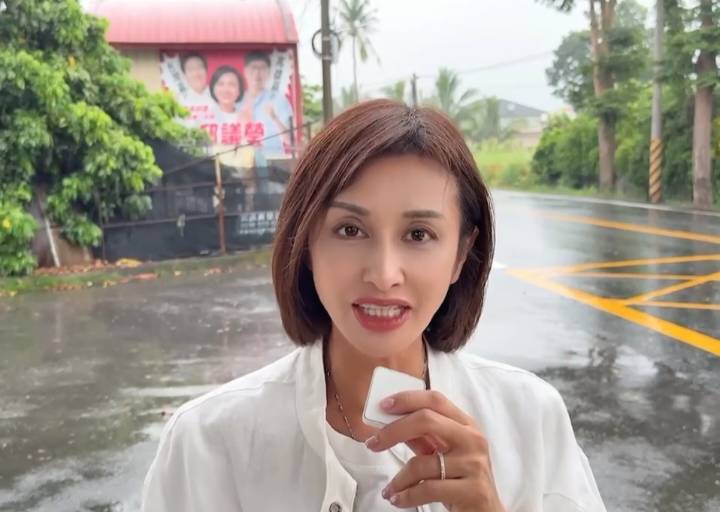 邱議瑩表示將設計新的看板，把選舉主訴求和希望表達給市民的看法，在新的看板呈現。   圖：孫家銘翻攝