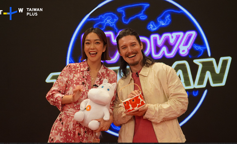 大霈及周厚安以自然親和的真誠風格，透過《Wow! Taiwan》帶領全球觀眾認識台灣在地文化與生活樣貌。   圖：TaiwanPlus提供