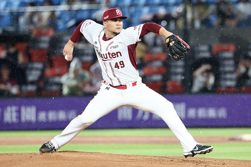 中華職棒樂天桃猿隊洋投威能帝（Pedro Fernandez）19日先發對上富邦悍將隊，主投7局僅被敲出1支陽春砲失1分，最終桃猿以6比2奪下5連勝。（樂天桃猿提供）中央社記者楊啟芳傳真  114年9月19日   