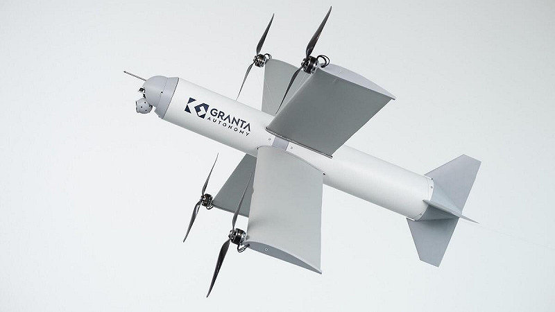 烏克蘭新創無人機公司 Granta Autonomy 近期推出新款固定翼自殺無人機，宣稱該款無人機由 AI 系統驅動，且具備垂直起降能力，能直接投入烏軍前線使用。   圖：翻攝Granta Autonomy官網