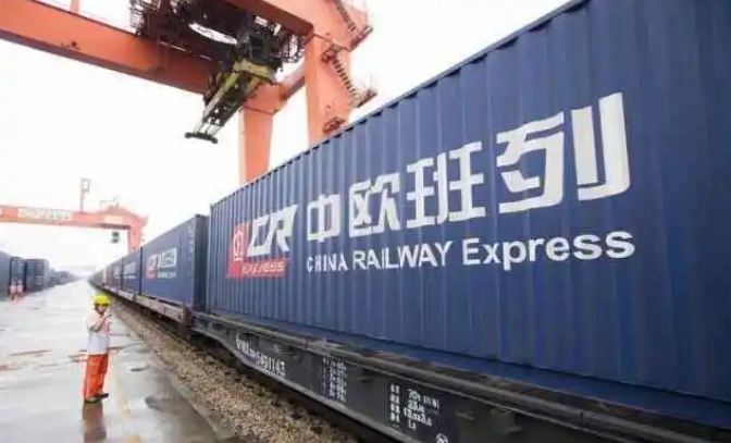 中歐班列。 圖 : 翻攝自軍哥的雜談