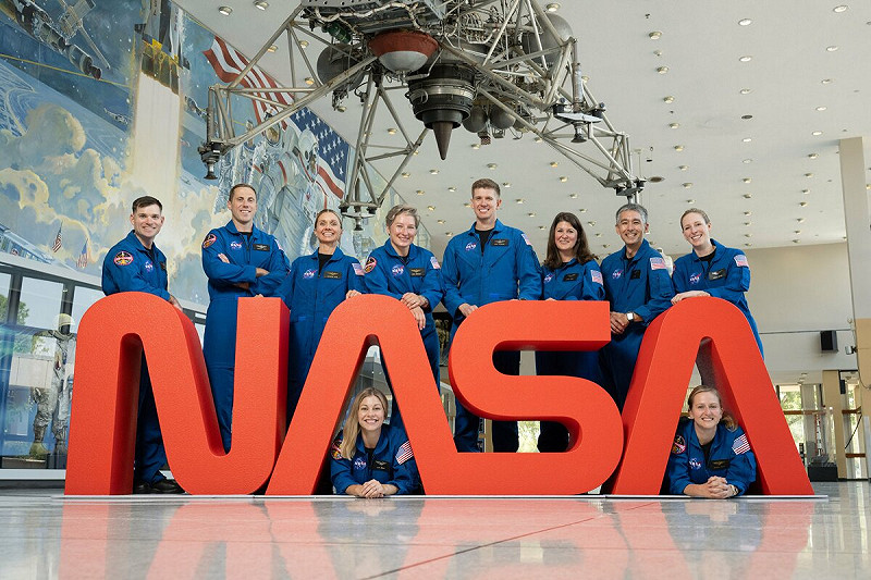 美國太空總署（NASA）昨日正式公佈 10 名新任太空人。其中，10 名有 6 名是女性，成為歷年以來女性人數首次超越男性。   圖：擷取自 NASA 的 X