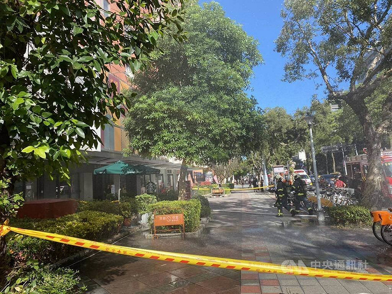 台北市大安區和平東路上的台灣師範大學校區27日下午驚傳火警，消防獲報馳援，火勢在30分鐘內撲滅、無人傷亡。（翻攝畫面）中央社記者劉建邦傳真　114年9月27日   