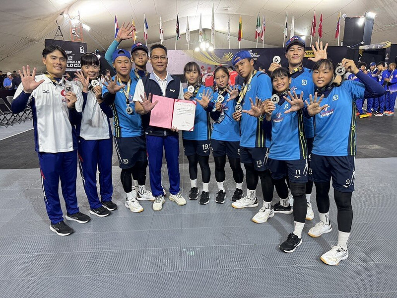 U18世界盃5人制棒球賽台灣隊28日不敵古巴、拿下亞軍，為隊史最佳成績。（中華民國棒球協會提供）中央社記者謝靜雯傳真 114年9月28日   