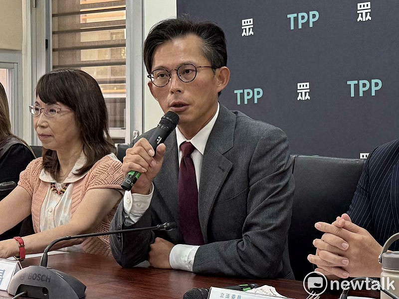 民眾黨團總召黃國昌。   圖：周煊惠 / 攝