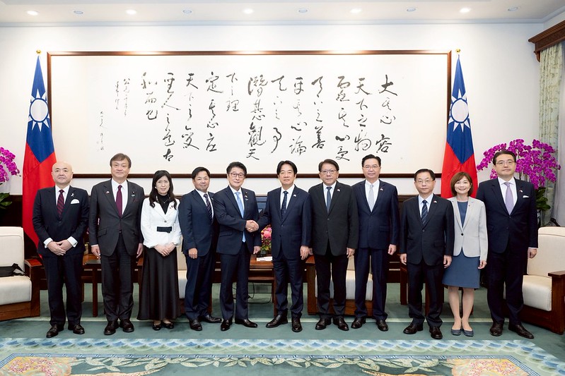  總統賴清德接見日本參議院自民黨議員會長松山政司一行。 圖：總統府提供 