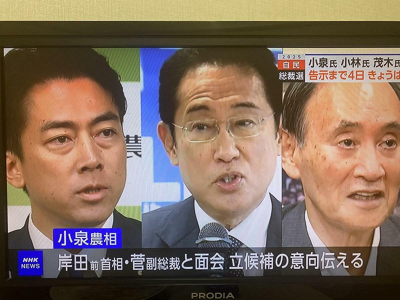  小泉背後有前總理們的支持，麻生太郎九月三日積極趕石破下台，這次沒有特定支持高市。 圖：攝自NHK 