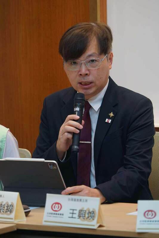 王興煥呼籲國眾兩黨，杜絕過去預算審查的亂象（報復性凍刪，恣意通過錢坑法案），要擔任忠於台灣人民福祉的反對黨。   圖：基進提供