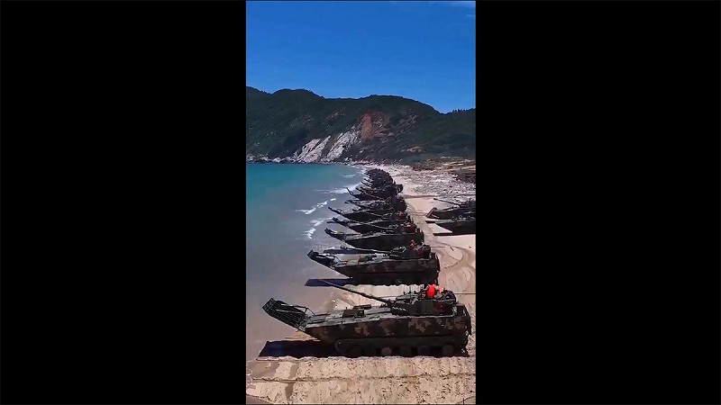 近年來，中國不斷加強軍事科技的發展，近期甚至有美國情報單位提出警告，認為習近平已經對解放軍下令，要求解放軍在 2027 年前完成入侵台灣的準備。   圖：擷取自 @visionergeo X 分享影片