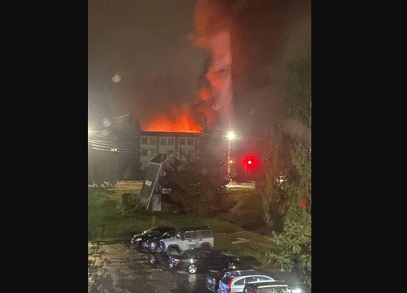 專家指出，該零件廠遇襲不但可能影響俄羅斯印刷電路板、軍用裝備、飛機、天線、基站以及測量儀器的生產能力，甚至可能降低導彈、無人機的生產速度。   圖：翻攝自 騰訊網 零度 Military 