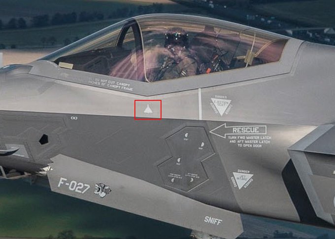 有網友發現，一架隸屬於荷蘭皇家空軍第 313 中隊的 F-35 戰機因成功擊墜俄羅斯無人機，被掛上擊墜標記。   圖：翻攝自 @bayraktar_1love X 帳號
