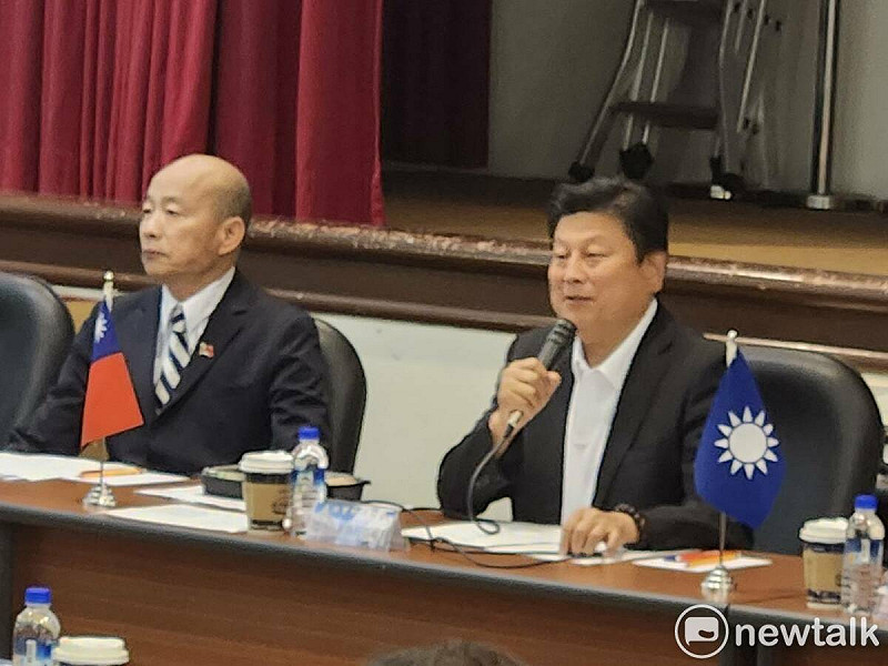 國民黨團總召傅崐萁（圖右）。   圖：黃建豪/攝