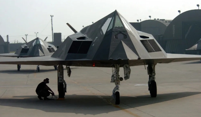 美軍F-117夜鶯隱形攻擊機   圖 : 翻攝自國平視野