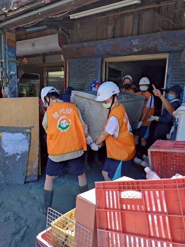 內政部指出，截至今（4）日，累計已有1,445人次投入花蓮第一線協助。   圖：內政部 / 提供