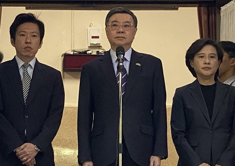行政院長卓榮泰(中)   圖：林朝億/攝