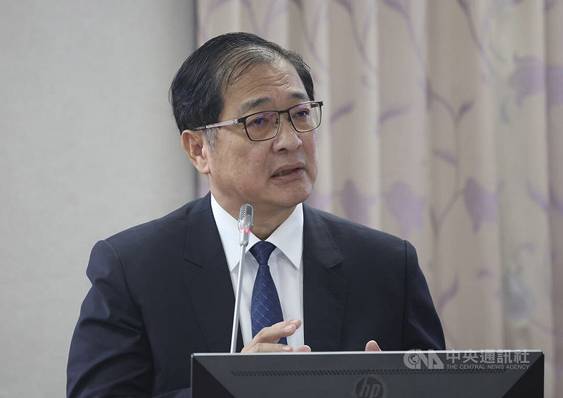 法務部長鄭銘謙（圖）8日在立法院司法及法制委員會表示，全國實施科技監控案件現為245件。中央社記者劉世怡攝  114年10月8日   