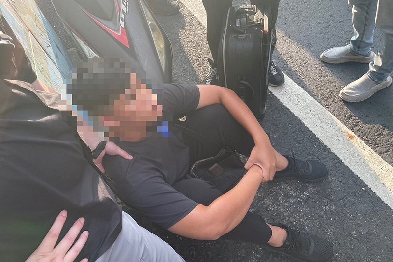 航空警察局8日表示，馬來西亞籍男子接受販毒集團招待來台旅遊，並收受報酬攜帶海洛因入境，警方與台北關破獲，並循線在桃園市中壢區逮捕同班機卻先行入境的另名馬來西亞籍嫌犯，依違反毒品危害防制條例報請桃園地方檢察署指揮偵辦，並於近日起訴。（航空警察局提供）中央社記者吳睿騏桃園機場傳真　114年10月8日   