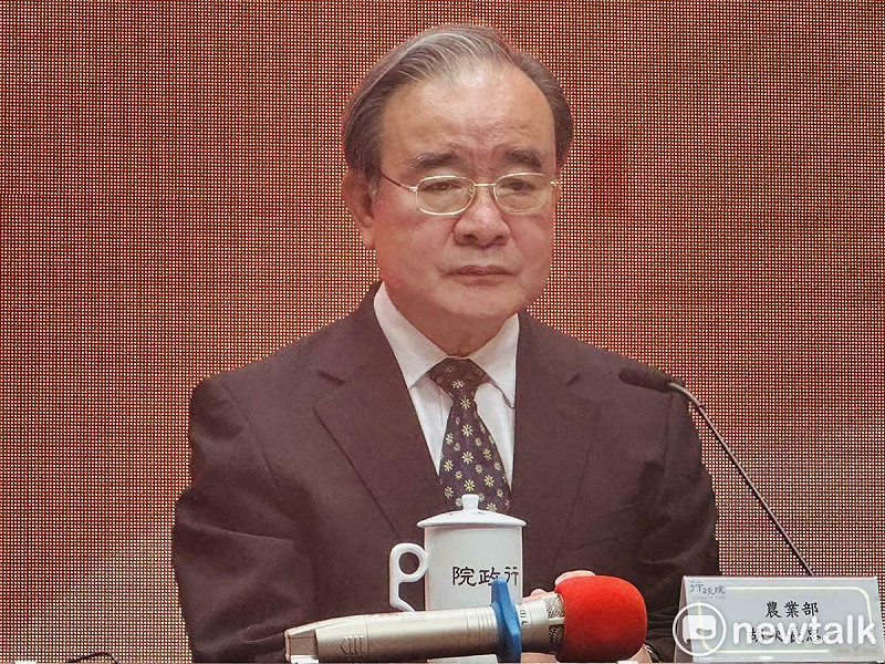 農業部次長胡忠一表示，若集水區降雨超過200毫米，農業部便會發布「紅色警戒」，或水位上升0.5公尺也會啟動警報，達1公尺則除了通報外，也會要求下游居民必須強制撤離。   圖：謝莉慧/攝