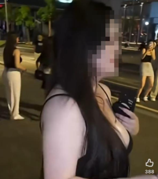 由於黑男找到的男方並非女生喜歡的類型，女生當場擺出臭臉，引來網友炮轟。   圖：翻攝自Threads