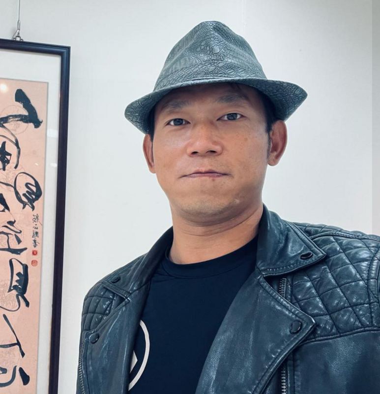 顏正國本月7日因肺腺癌病逝亞東醫院，享年50歲，讓大批粉絲及親友相當不捨。   圖：翻攝自顏正國FB