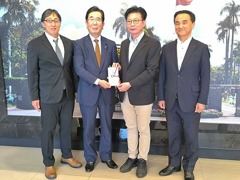 民進黨立委郭國文再打臉烏山頭污染謠言，提到「八田米」登日本超市國際肯定。   圖：翻攝自郭國文Threads