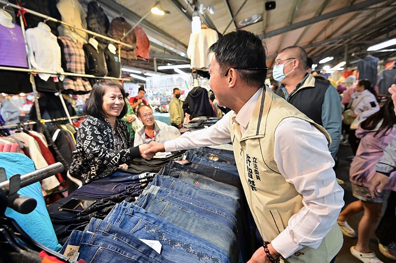 許智傑強調，他從市民代表、鳳山市長、區長到立委，一步一腳印，是最懂高雄需求的人選。&nbsp;&nbsp;&nbsp;圖/許智傑辦公室提供