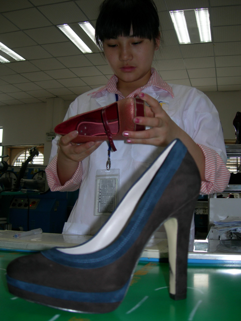 台灣女導演賀照緹拍攝的「我愛高跟鞋」（My Fancy High Heels）獲得香港華語紀錄片電影節短片組冠軍，並入選日本野生動物影展。圖片來源：公視提供   