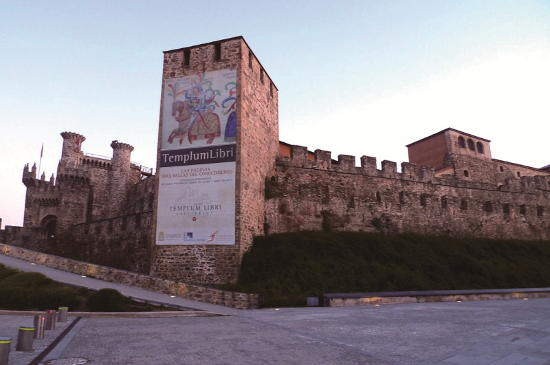 Castillo de los Templarios（聖殿騎士團總部）建造於13世紀，是朝聖之路必經的知名城堡。圖：釀出版提供   