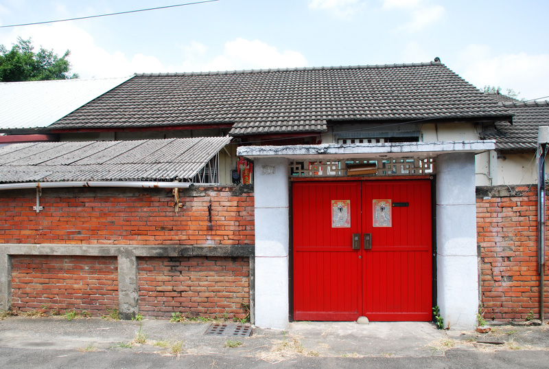 黃埔新村許多房舍是近百年的日式建築。圖2之1：高雄市文化局提供   
