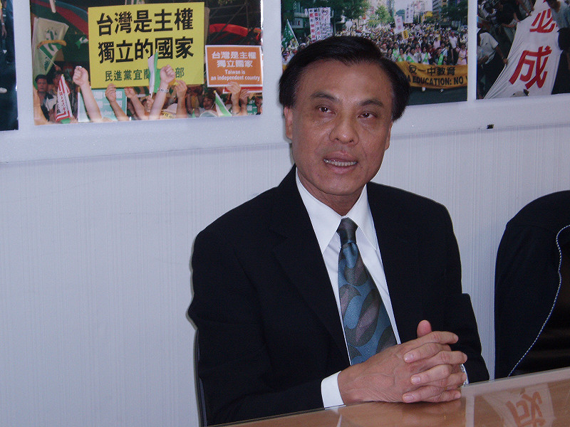 蘇嘉全認為，現任市長應在選舉抽籤後就請假參選。圖片：王鼎鈞/攝   