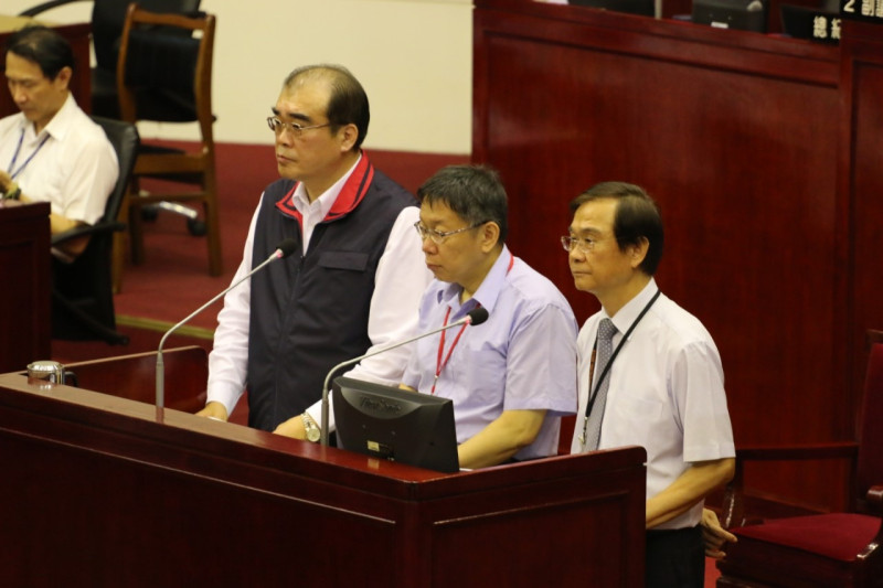 台北市長柯文哲5日下午在市議會接受質詢。圖：劉奕霆/攝   