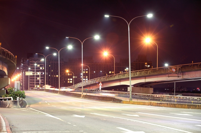 新竹市是經濟部選定的LED路燈示範城市之1，也是最快完成路燈汰舊換新的城市。圖片來源：新竹市政府新聞課提供   