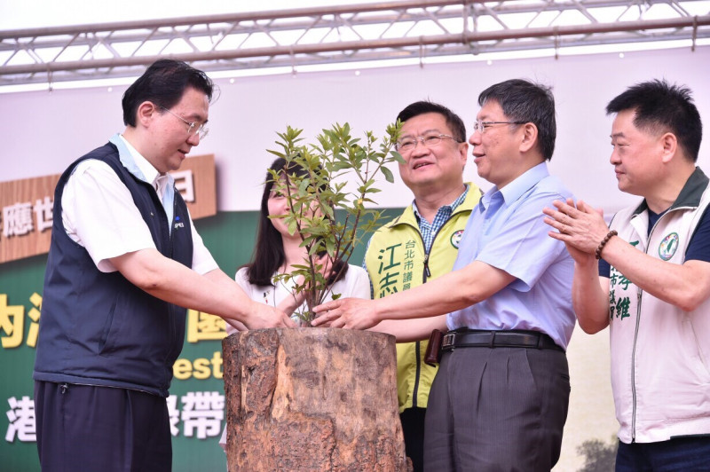 台北市長柯文哲5日上午出席環保局活動。圖：台北市政府提供   