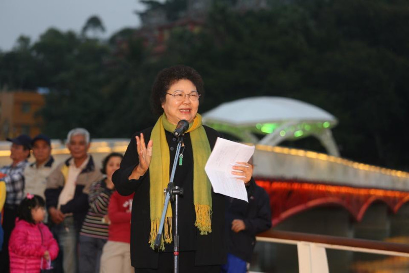 高雄市長陳菊今(13)日表示，法務部推薦曾是美麗島事件的軍事檢察官的長林輝煌出任大法官，她不能接受。圖：翻攝陳菊臉書   