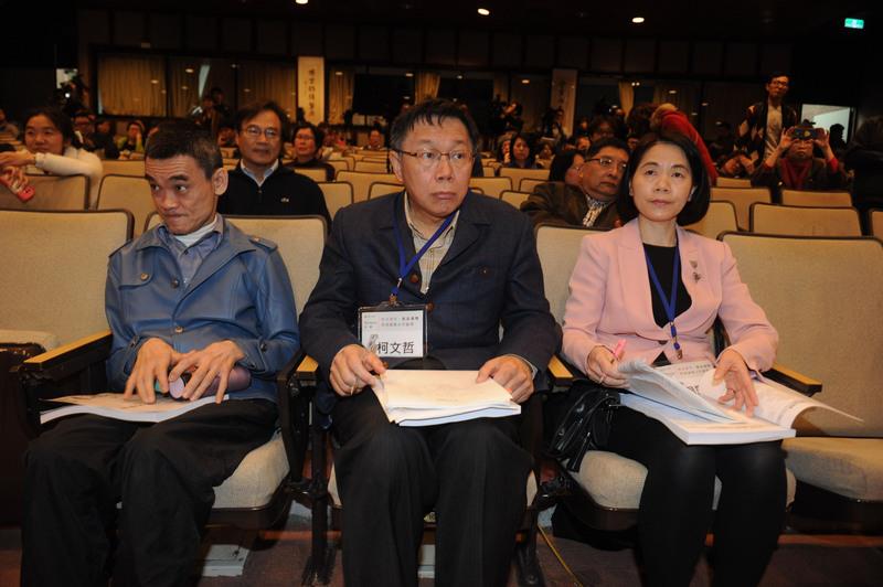 台北市長柯文哲今(7)日下午出席性別議題公共論壇。圖：中央社   